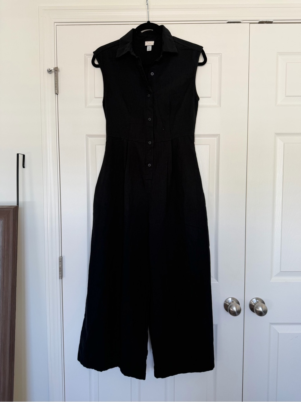 Sleeveless Black Jumpsuit - Classic Collared Wide-Leg